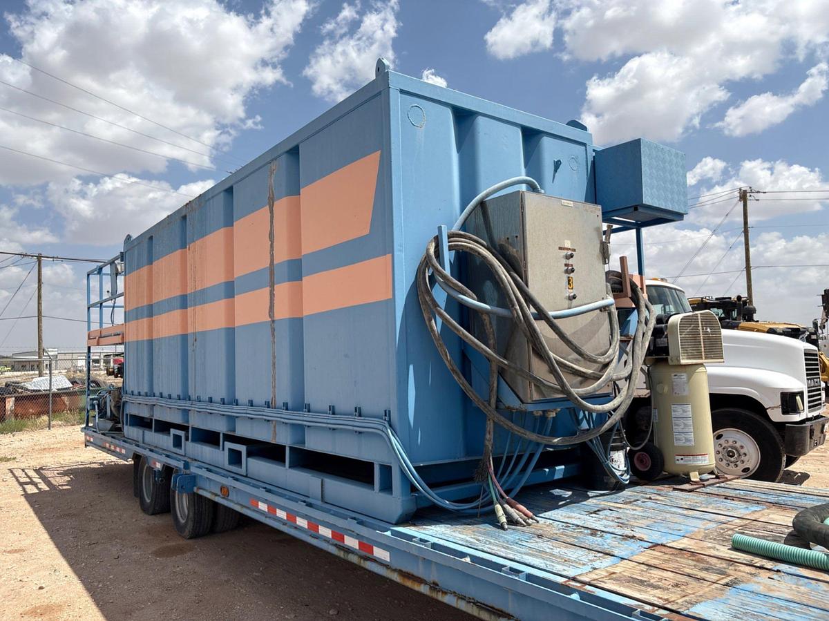 Used 2017 BIG TEX 40’ X 102” T/A GOOSENECK BATCH MIXING TRAILER