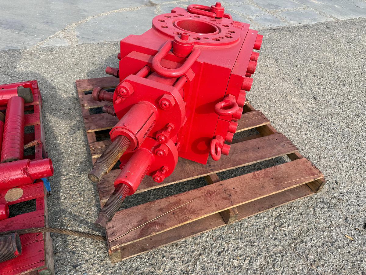 Used LEI 7-1/16” 5K WP DBL HYDRAULIC BLOWOUT PREVENTER BOP