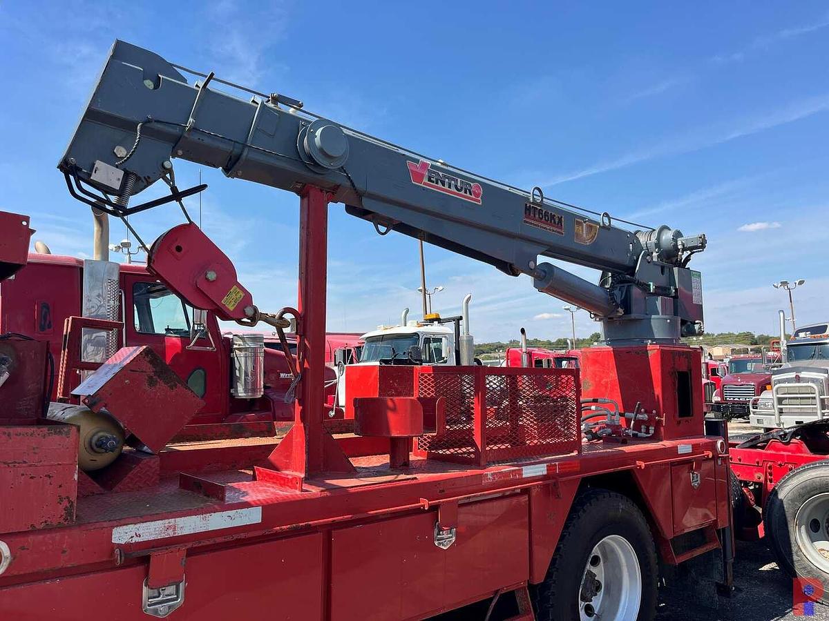 Used 2018 INTERNATIONAL  DURASTAR 4300 VENTURO HT66KX 14’ BED SERVICE TRUCK