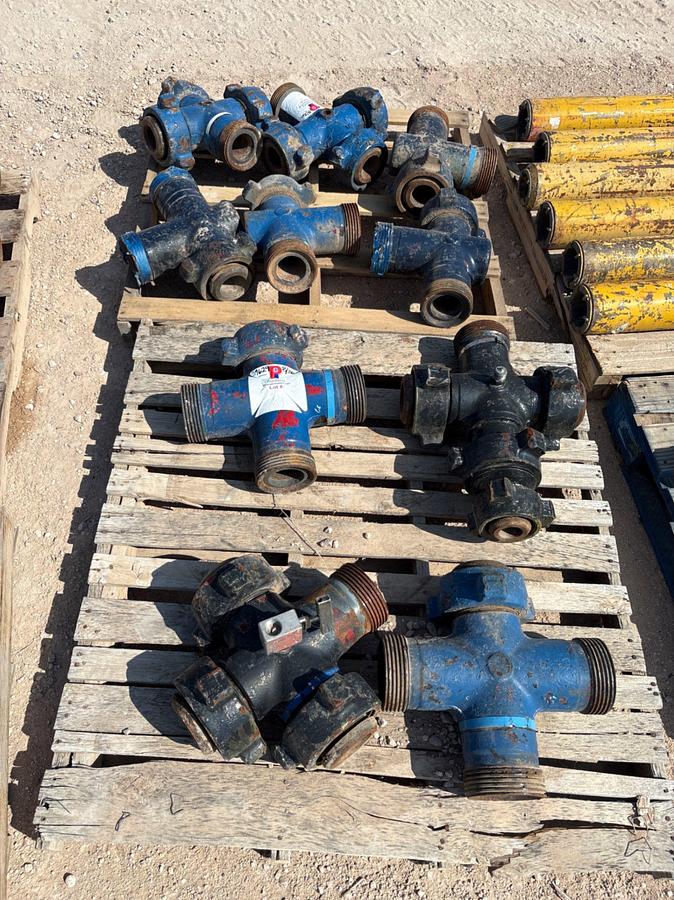 Used (10x$) 3” 1502 “T” fittings & 4-Way fittings