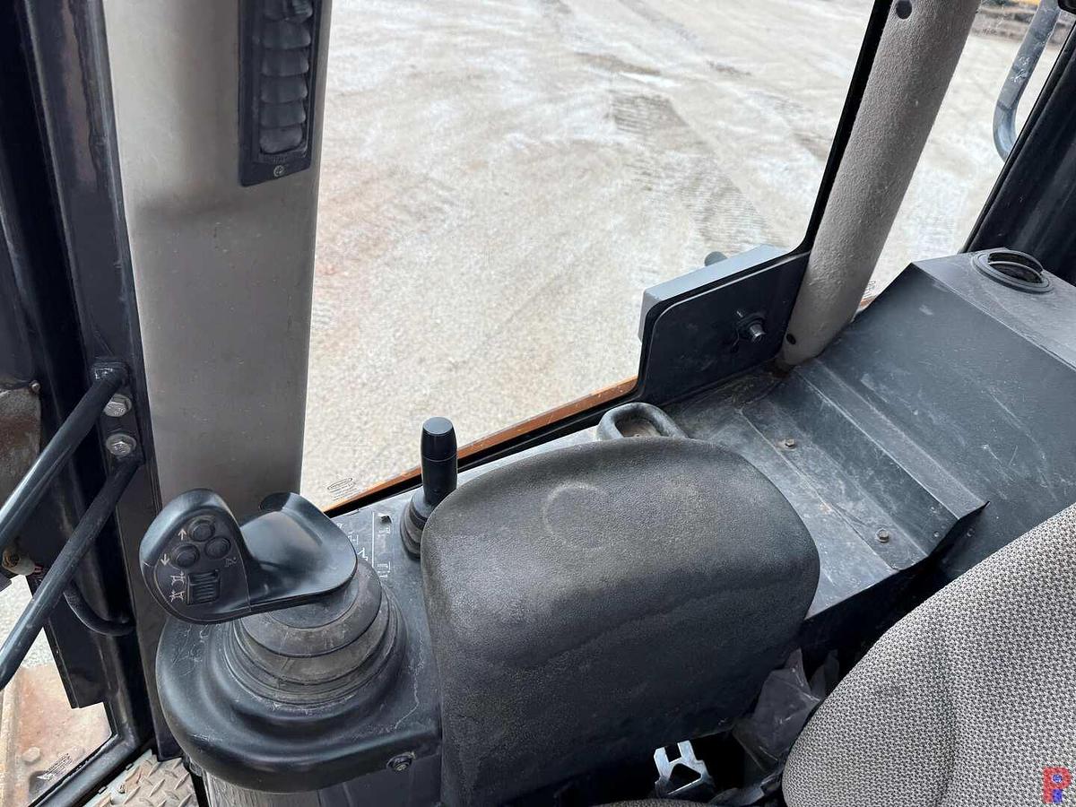 Used 2014 CASE 2050M LT CRAWLER DOZER