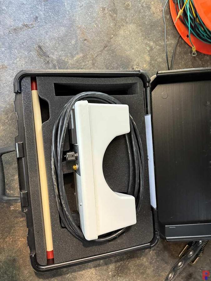 Used THE VON PORTABLE 100,000 VOLT D.C. TESTER (UNUSED)