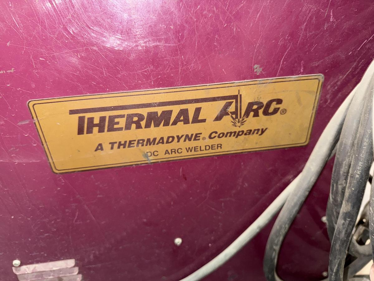 Used THERMAL ARC FABRICATOR 250 MIG WELDING MACHINE