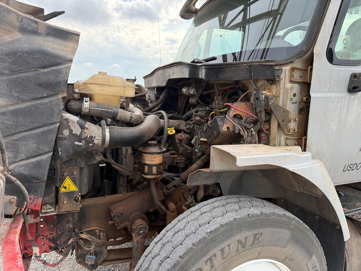 Used WATSON HOPPER SWAB RIG MTD. ON 2007 INTERNATIONAL TRUCK