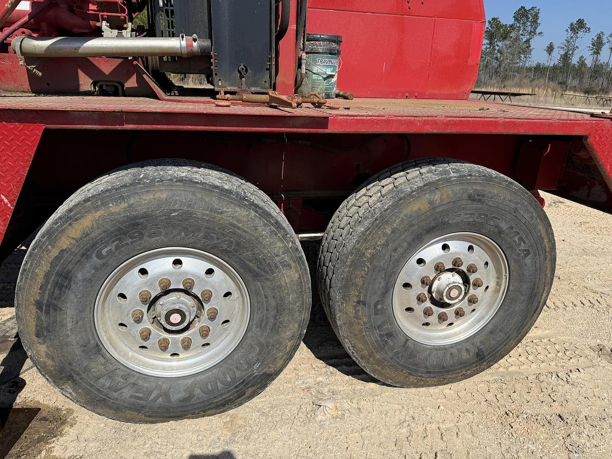 Used 2012 CAMERON C-500 SD 112'-300K LBS 5-AXLE WELL SERVICE RIG