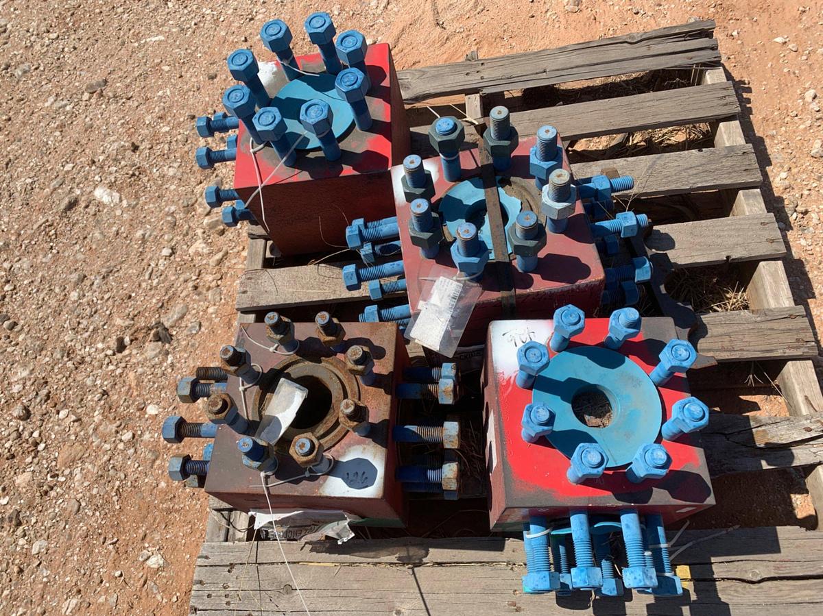 Used (4) 2 1/16 5M x 2 1/16 5M STUDDED TEE