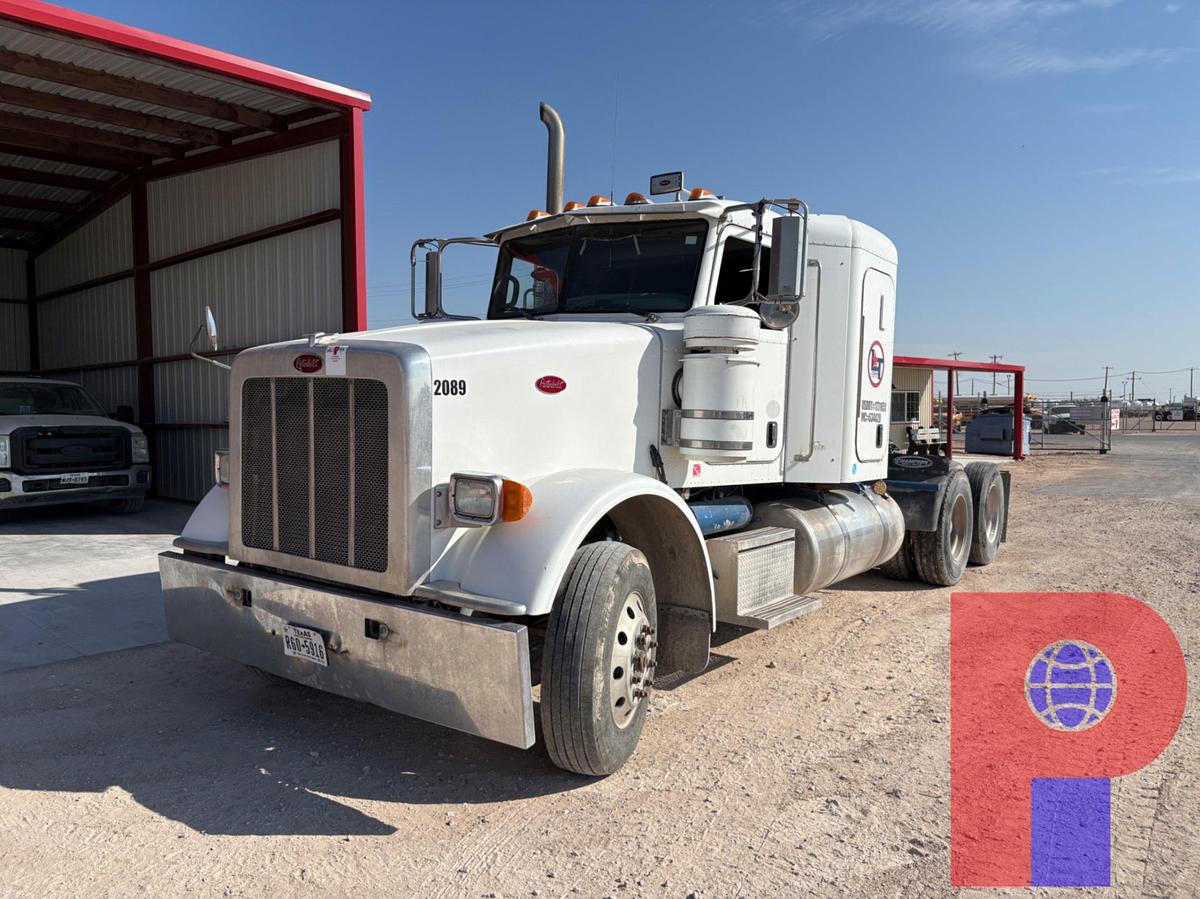 Used 2013 PETERBILT 367 T/A SLEEPER HAUL TRUCK