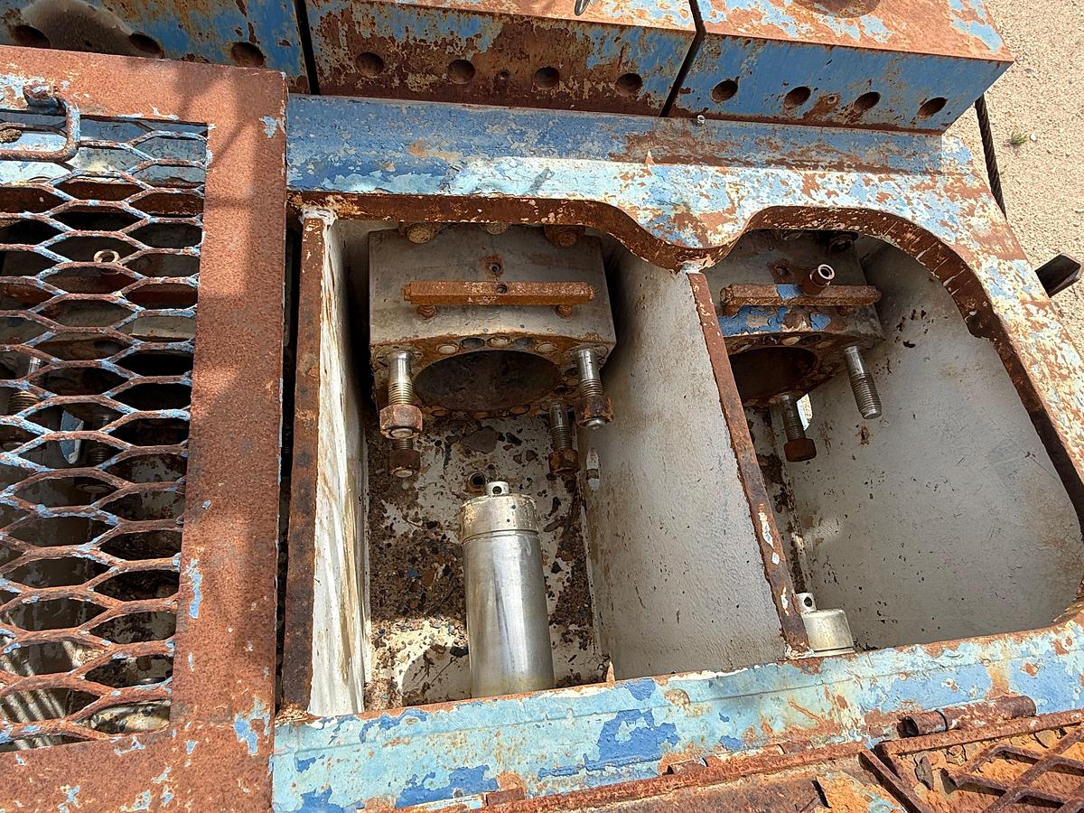 Used CONTINENTAL EMSCO FB-1600 5K WP TRIPLEX MUD PUMP W/ AC ELECTRIC MOTOR &  MIXING TANK SKIDDED