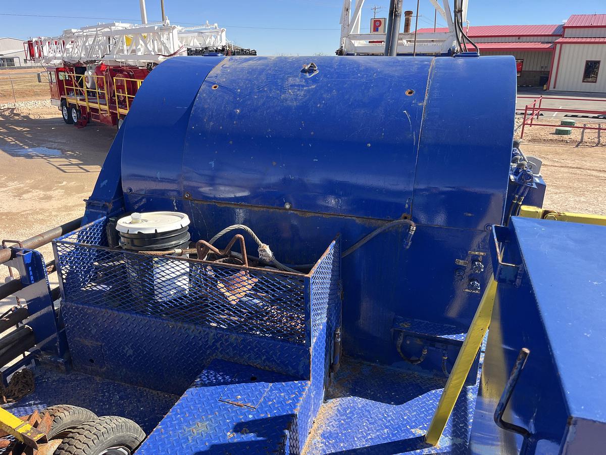 Used 2005 WATSON HOPPER S/D SWAB RIG MTD ON T/A INTERNATIONAL 7400