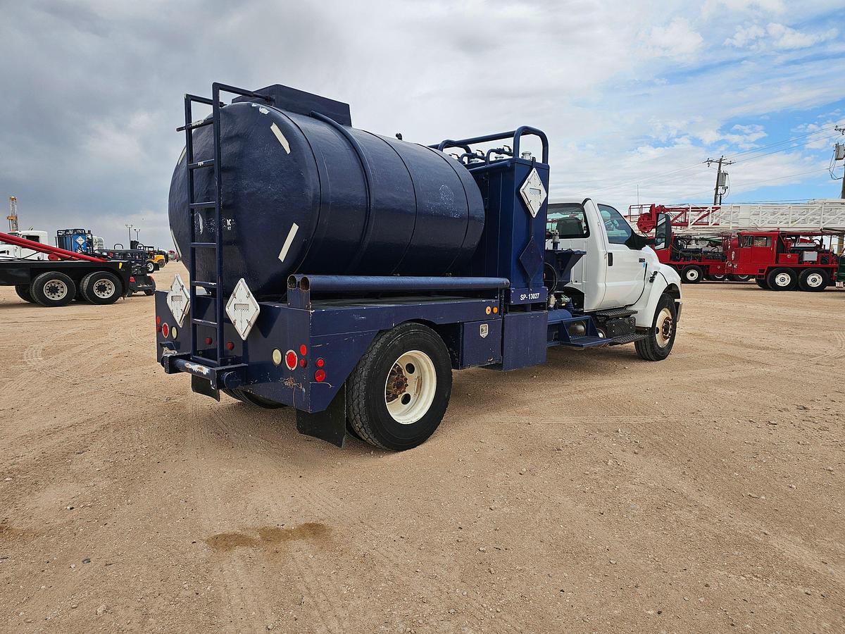 Used 2015 FORD F-750 SUPER DUTY S/A DAYCAB CHEMICAL TREATER TRUCK