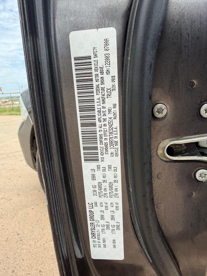 Used 2014 RAM 1500 HEMI 4X4 CREW CAB PICKUP TRUCK