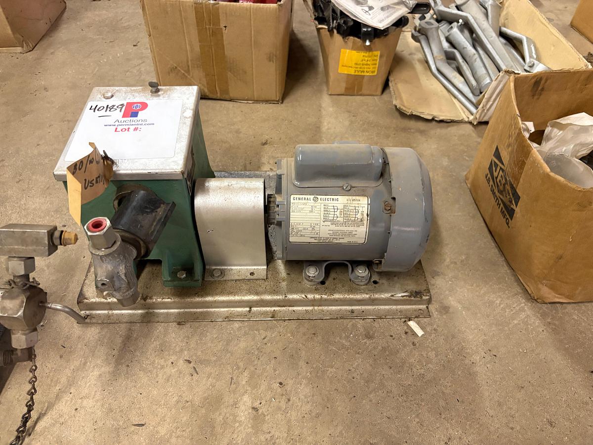 Used (2) electric oil pumps p/b: Dayton 1/3hp & GE 1/4hp electric motors