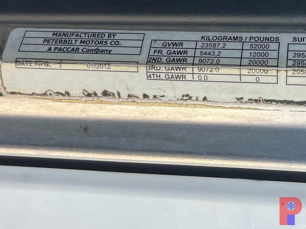 Used 2012 PETERBILT 367 T/A 36” SLEEPER TRUCK