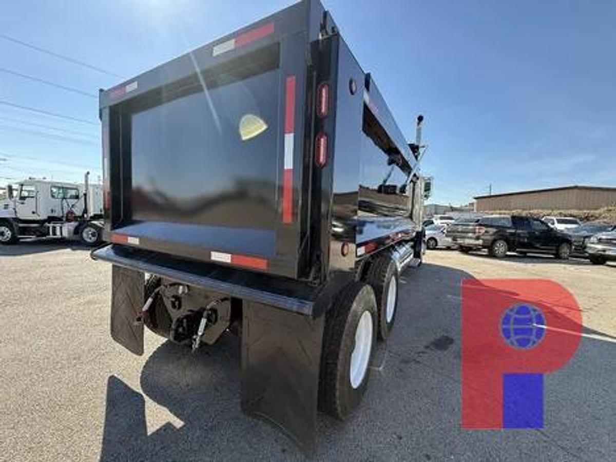 Used 2005 PETERBILT 378 T/A DUMP TRUCK