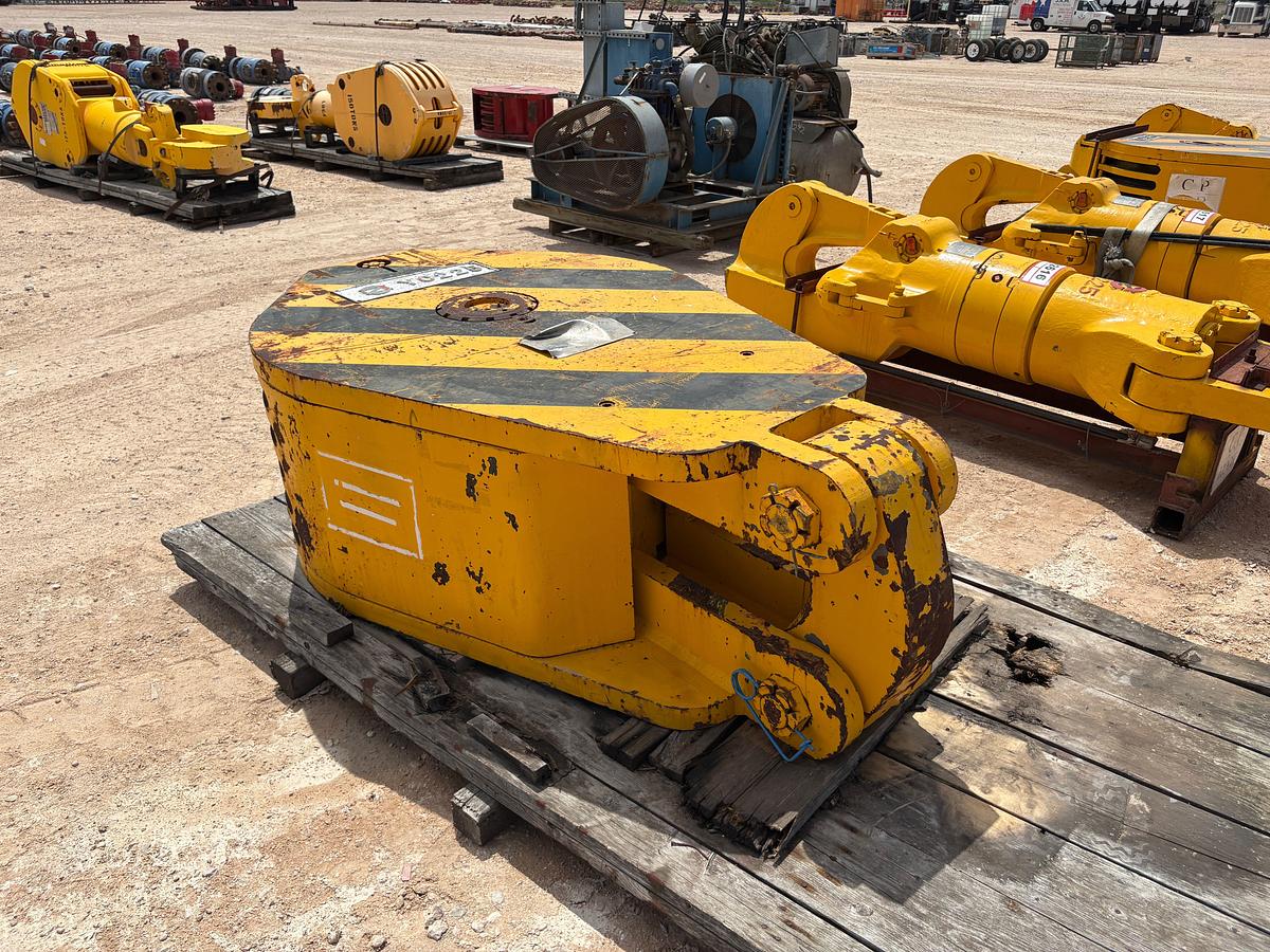 Used Lanzhou YC-225 2250KN block
