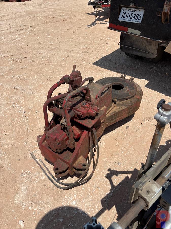 Used 58-93R STYLE HYDRAULIC TUBING TONG