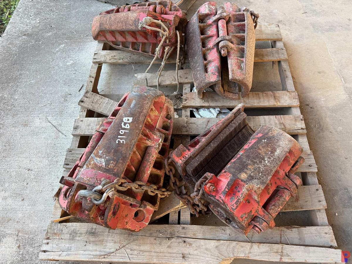 Used PALLET W/ (4) 3-SEGMENT MANUAL SLIPS