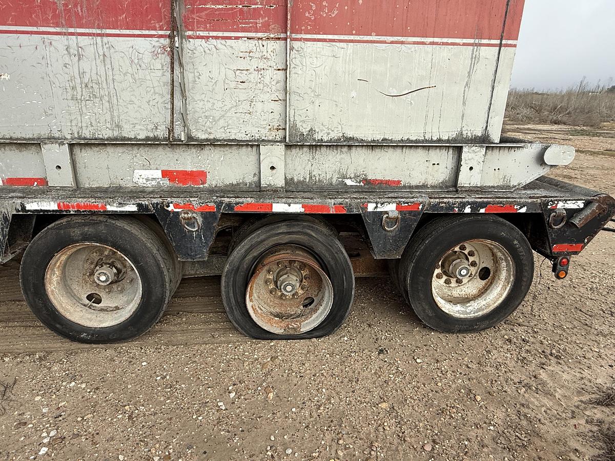 Used OILWELL SA634-5 10K WP TRIPLEX CEMENT PUMP UNIT P/B DETROIT SERIES 60 SKIDDED MTD ON 2007 LUFKIN TRI AXLE NARROW NECK LOWBOY