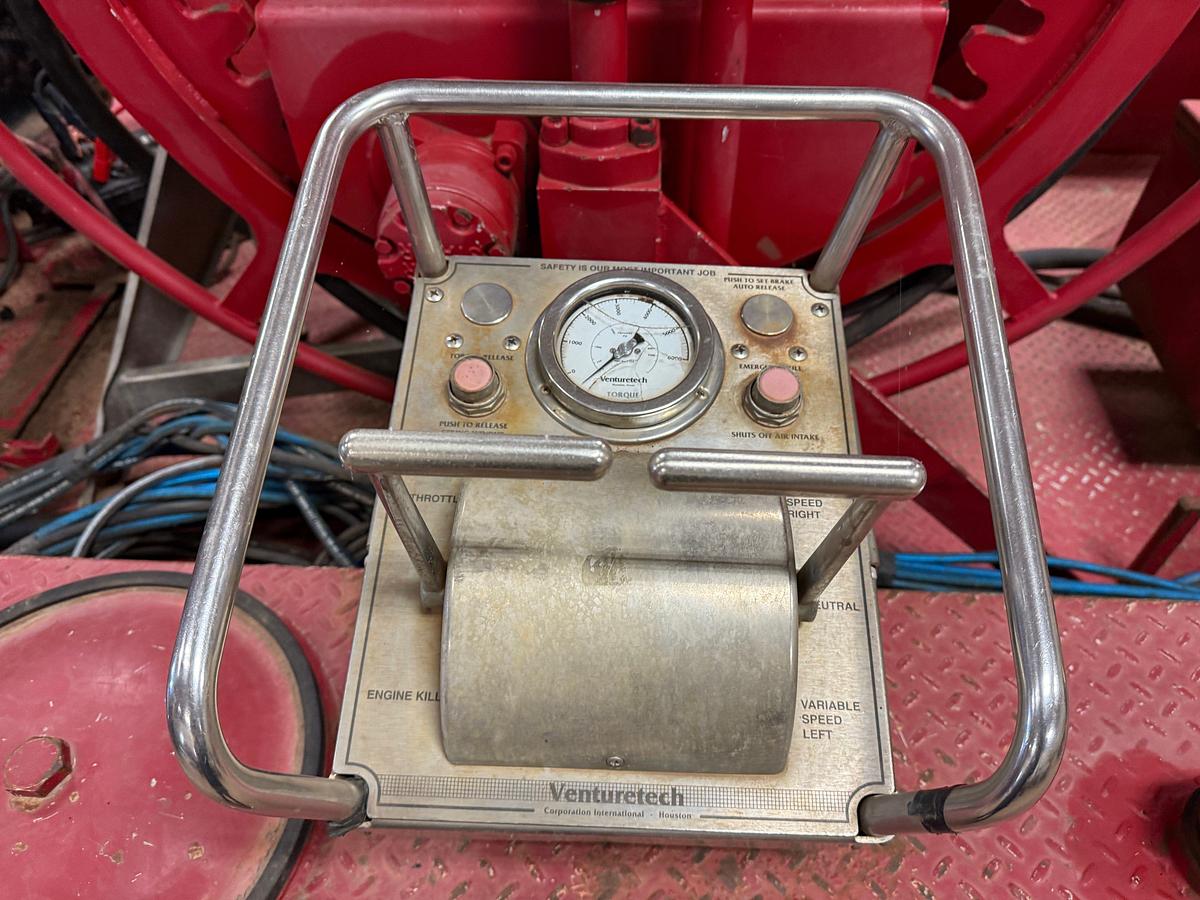 Used 2012 VENTURETECH XK-90 POWER SWIVEL MTD ON GOOSENECK T/A TRAILER