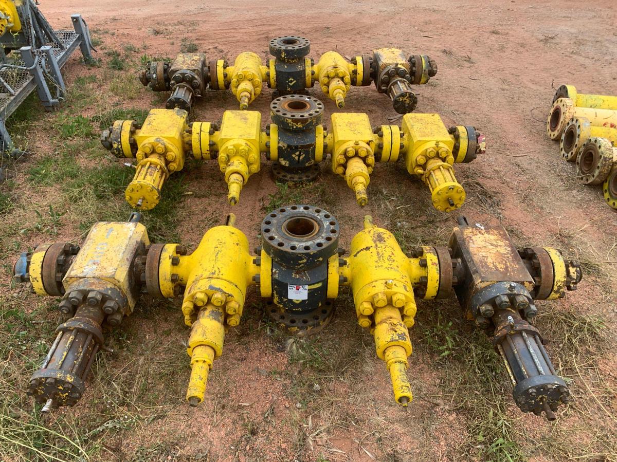 Used (3) 7-1/16 15k Fluid Crosses w/ (12) 4-1/16 5k Gate Valves