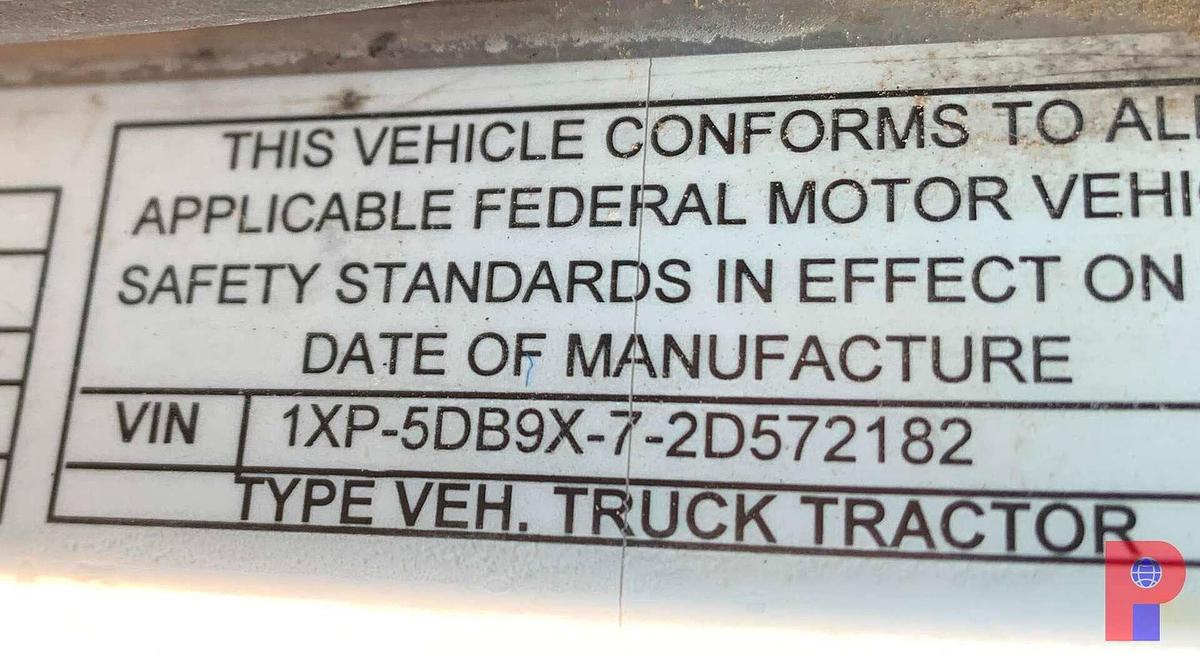Used 2002 PETERBILT 379 EXT HOOD T/A 68” SLEEPER TRUCK