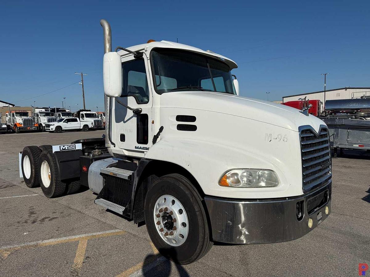Used 2013 MACK CXU613 T/A DAY CAB TRUCK TRACTOR