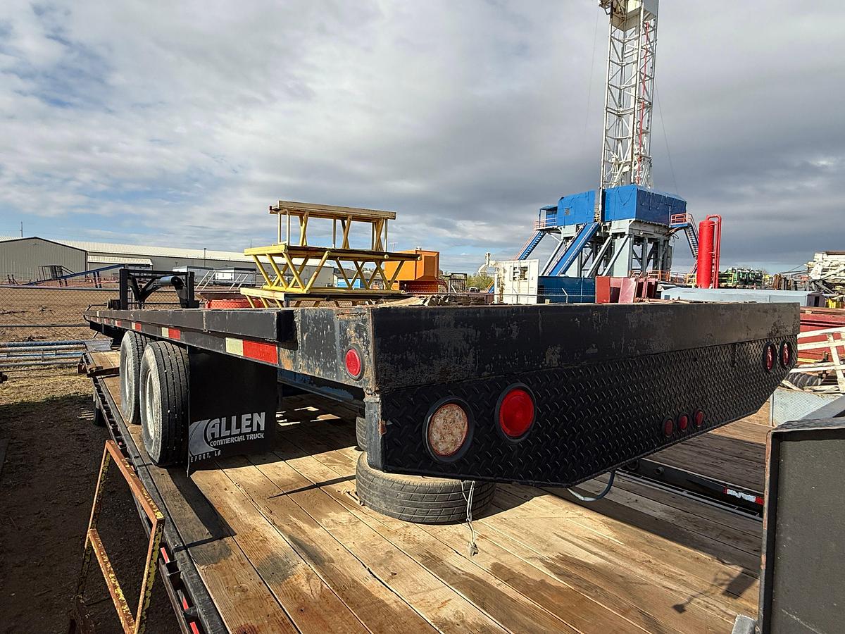 Used 1997 THIBS 32’ X 96” DUAL T/A GOOSENECK TRAILER