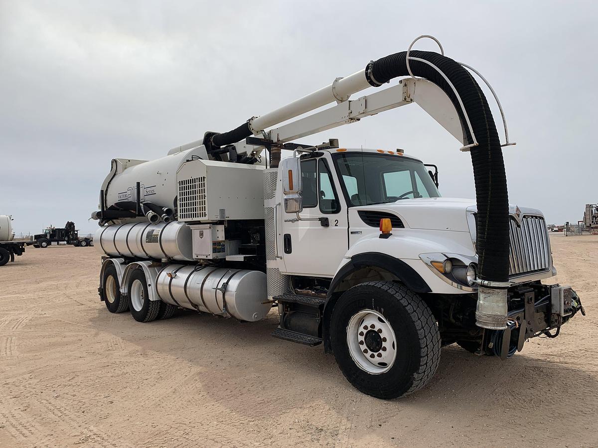Used 2009 INTERNATIONAL WORKSTAR 7500 T/A DAYCAB VACTOR HYDROVAC TRUCK