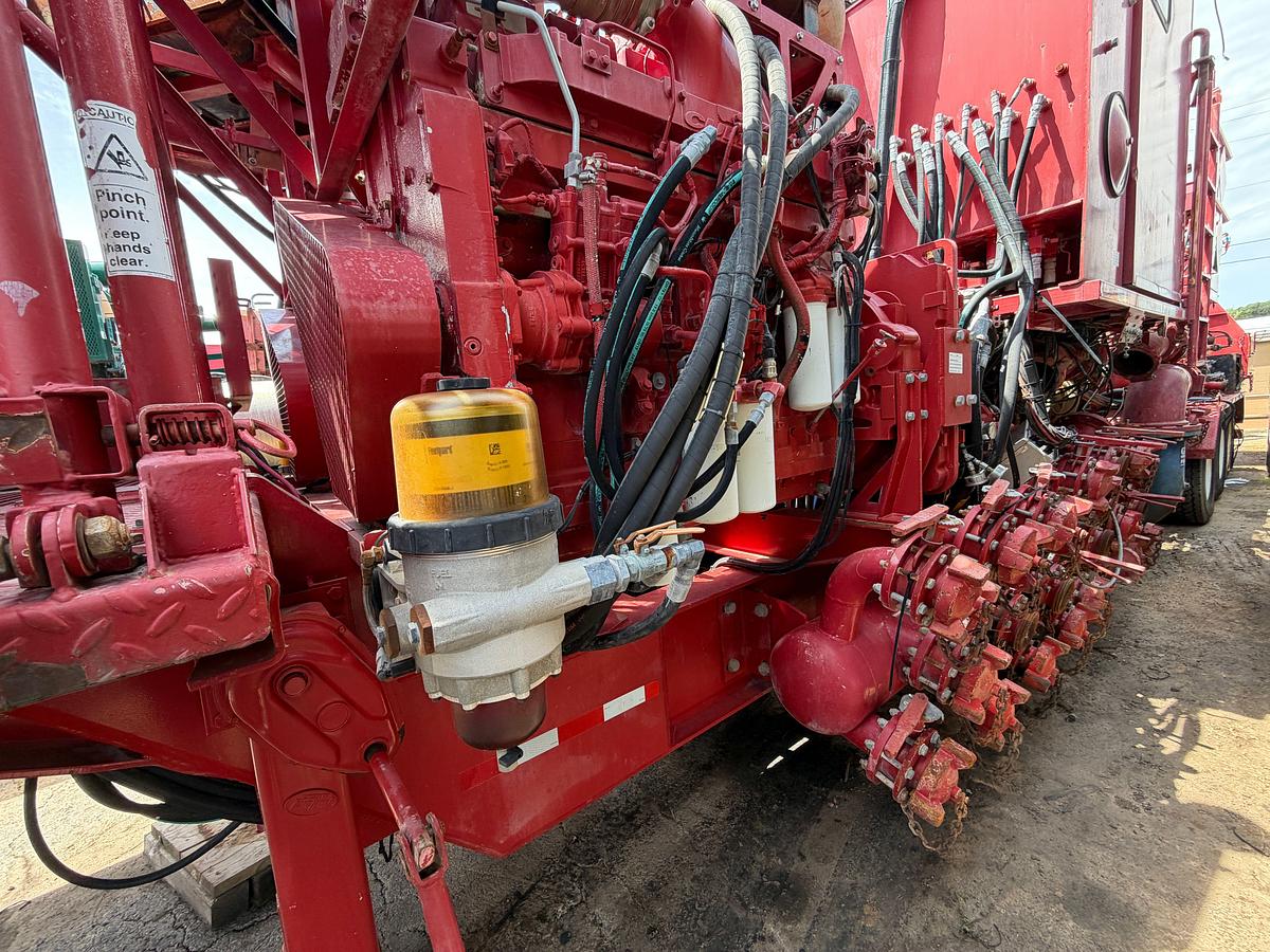 Used 2016 NOV MT-1602 HR BLENDER UNIT TRAILER