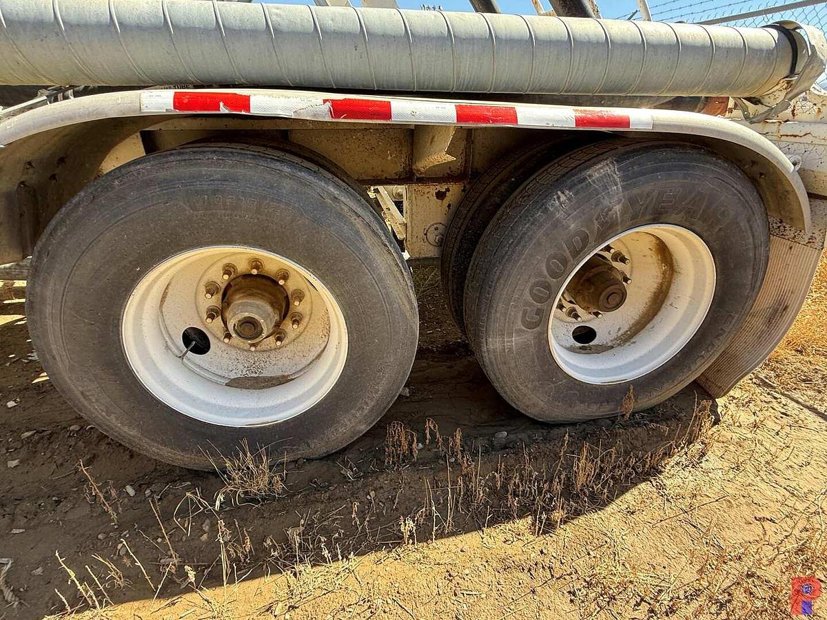 Used 2015 EXA INDUSTRIAL T/A STEEL PNEUMATIC TRAILER