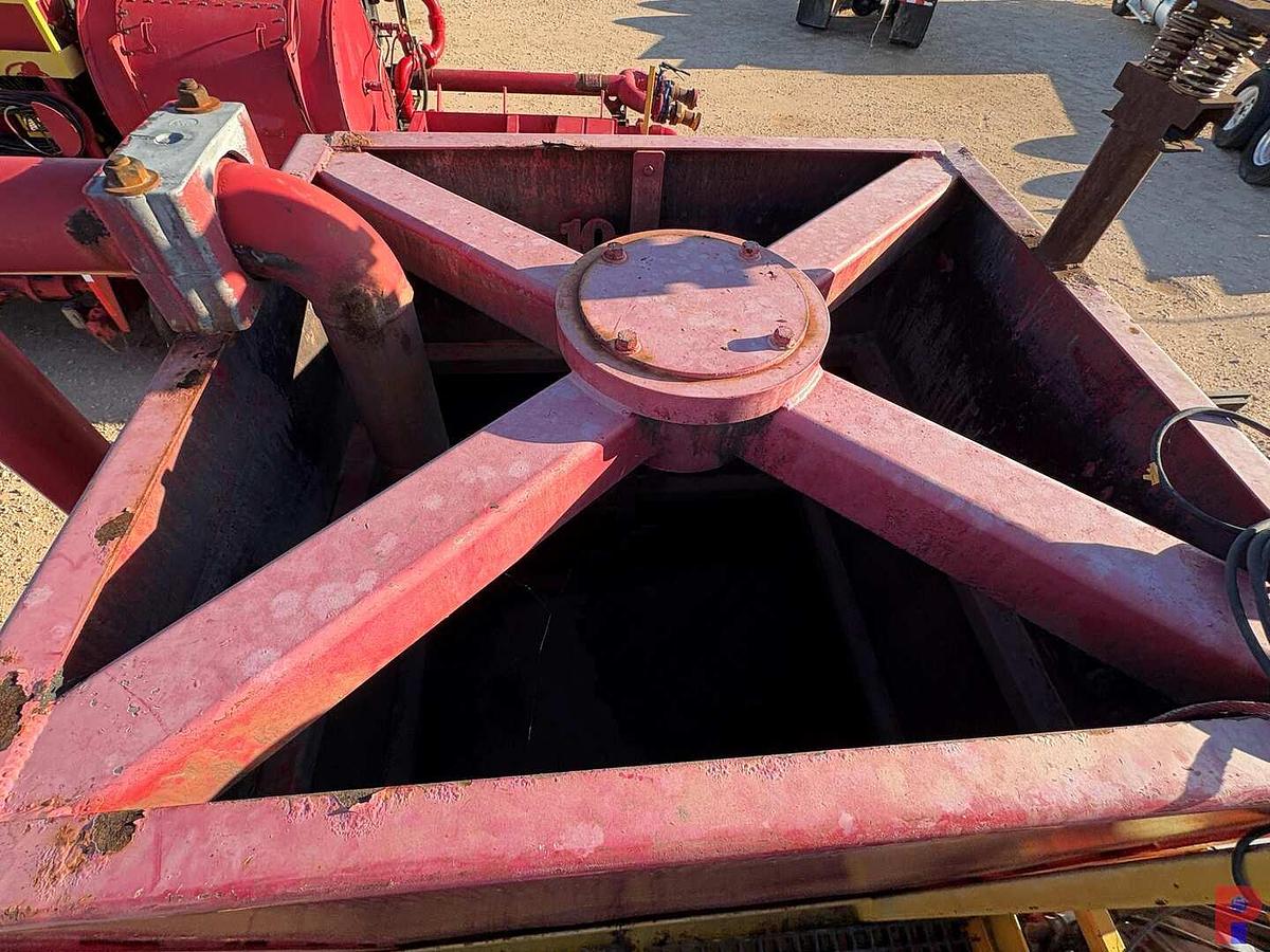 Used 2011 BLACKSTONE TRAILER MFG 3-AXLE FRAC PUMP TRAILER