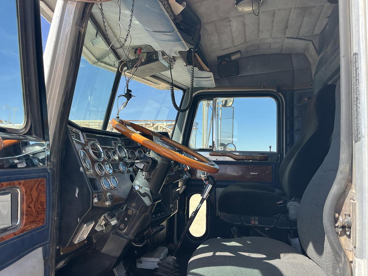 Used 1998 PETERBILT 379 T/A DAYCAB DUMP TRUCK