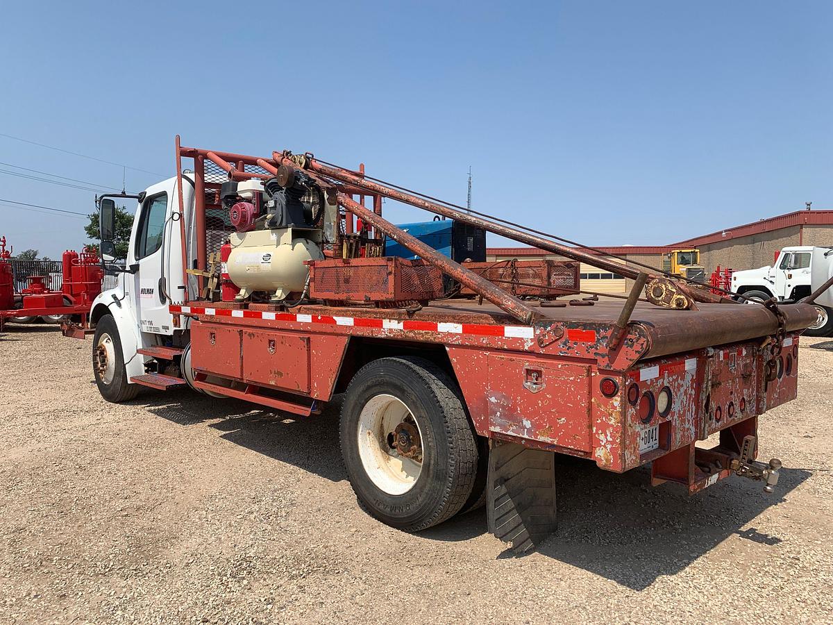 Used 2007 FREIGHTLINER M2 106 S/A DAYCAB GIN POLE TRUCK