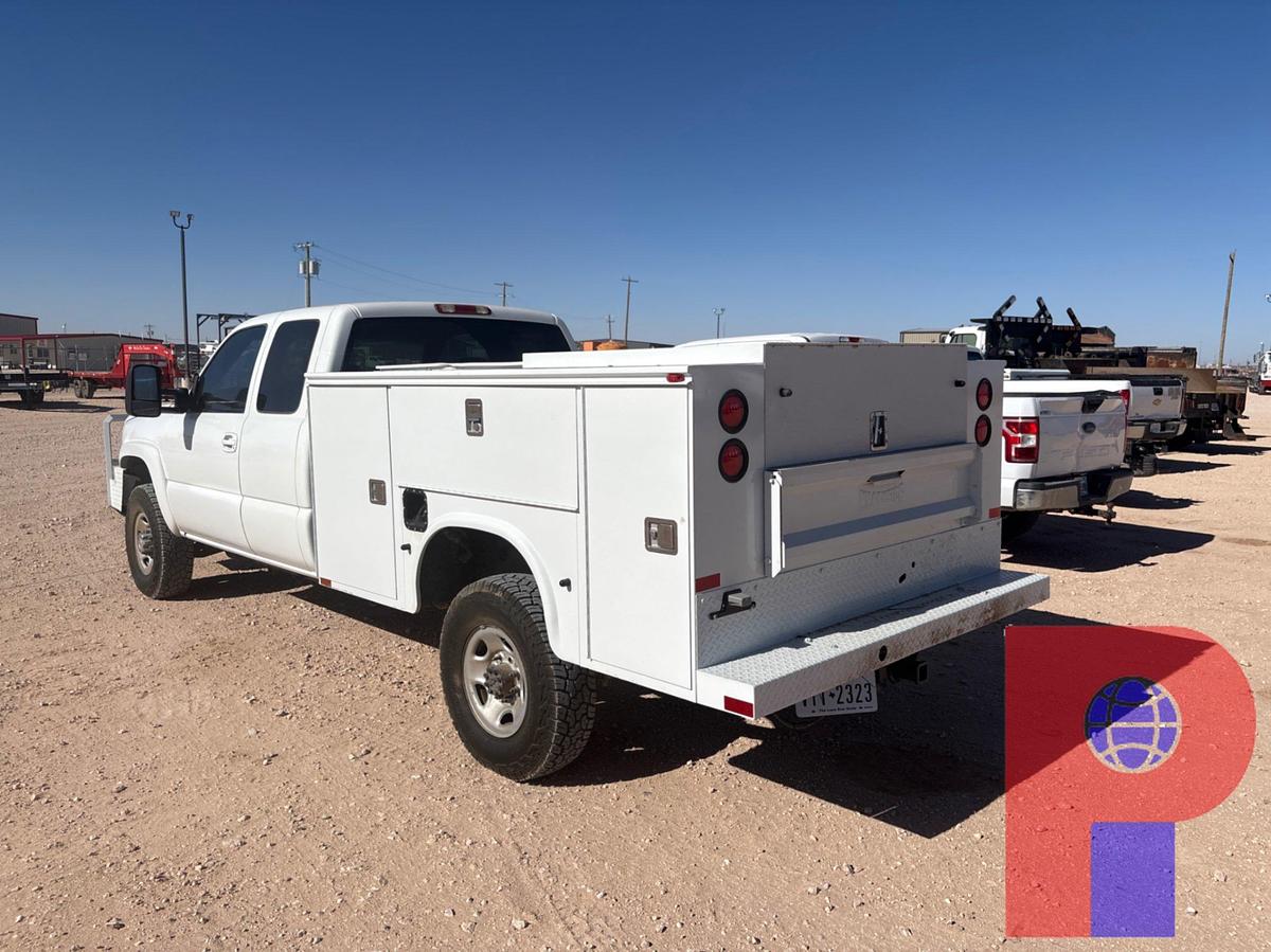 Used 2004 CHEVROLET SILVERADO 2500HD EXTENDED CAB MECHANICS TRUCK