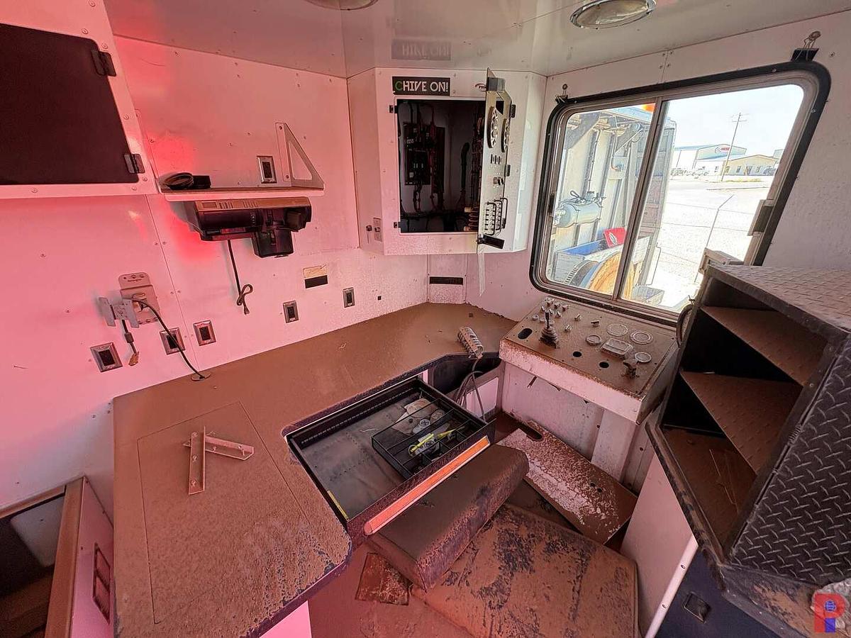 Used 2007 KENWORTH T800 T/A DAYCAB WIRELINE TRUCK (INOP)