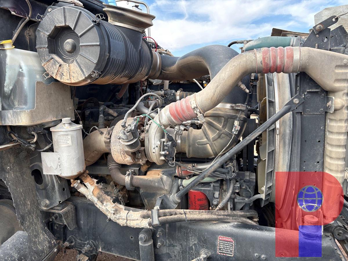 Used 2006 MACK CHN613 T/A DAYCAB HAUL TRUCK