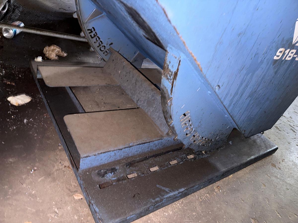Used HIPPO HOPPER 3-4 CUYD SELF-DUMPING METAL HOPPER