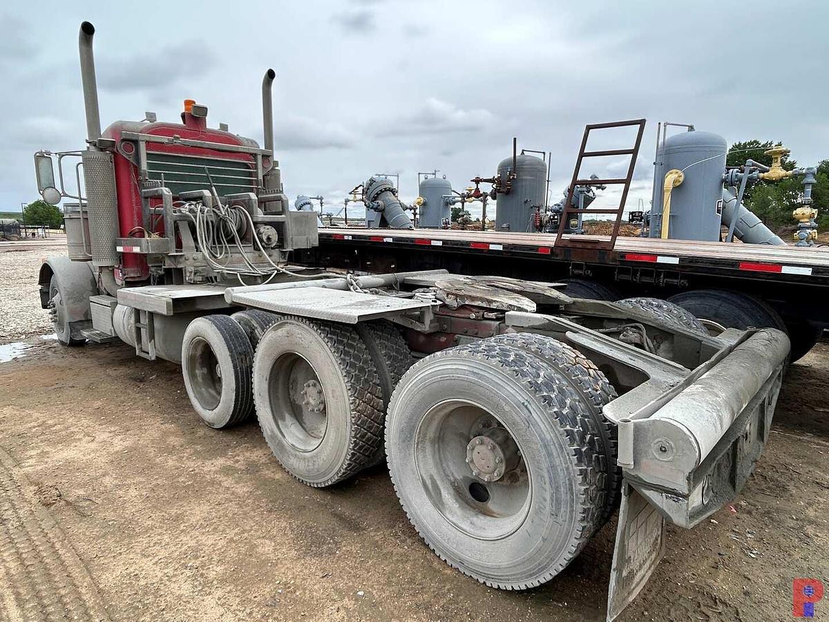 Used 2006 PETERBILT 379 TRI AXLE 45K LBS. WINCH TRUCK
