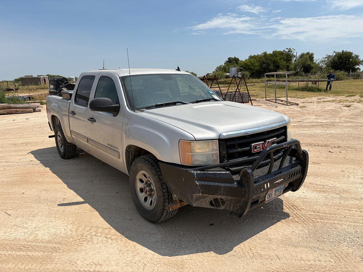Used 2010 GMC SIERRA 1500 CREW CAB PICKUP TRUCK