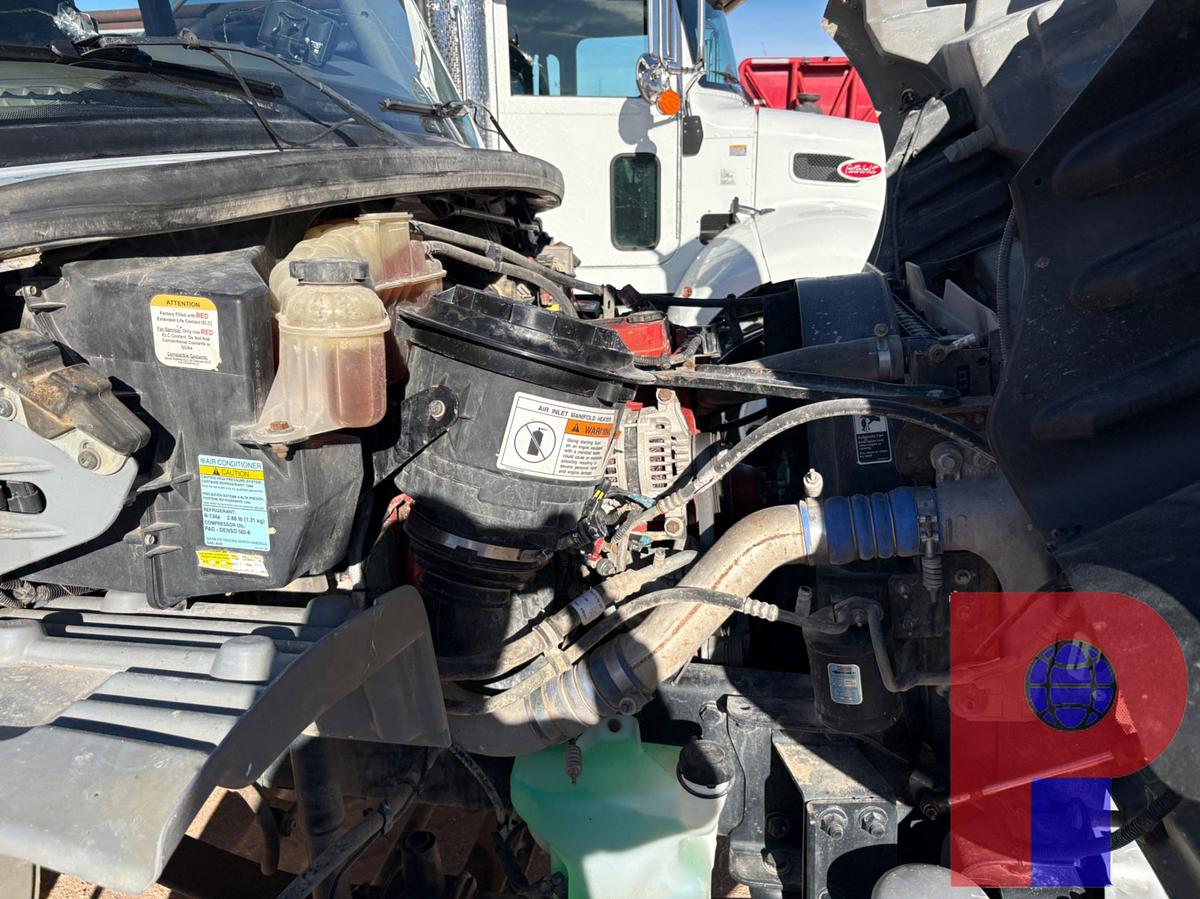 Used 2015 FREIGHTLINER M2 106 S/A CREW CAB SLICK LINE TRUCK