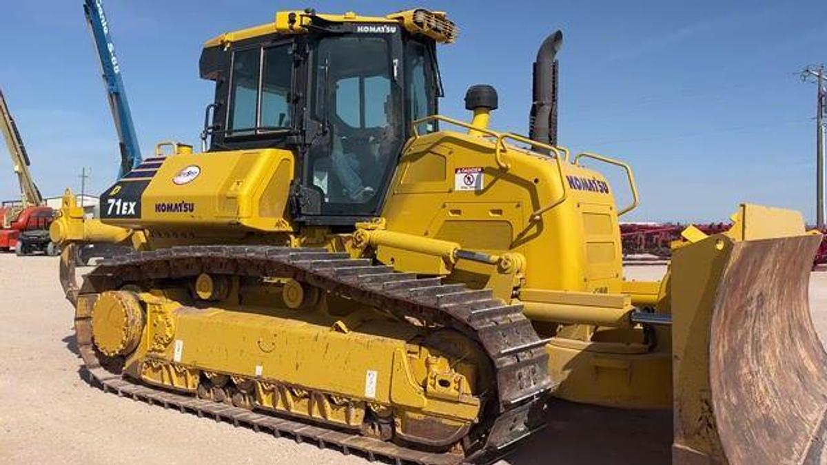 Used 2023 KOMATSU D71EX-24 CRAWLER DOZER