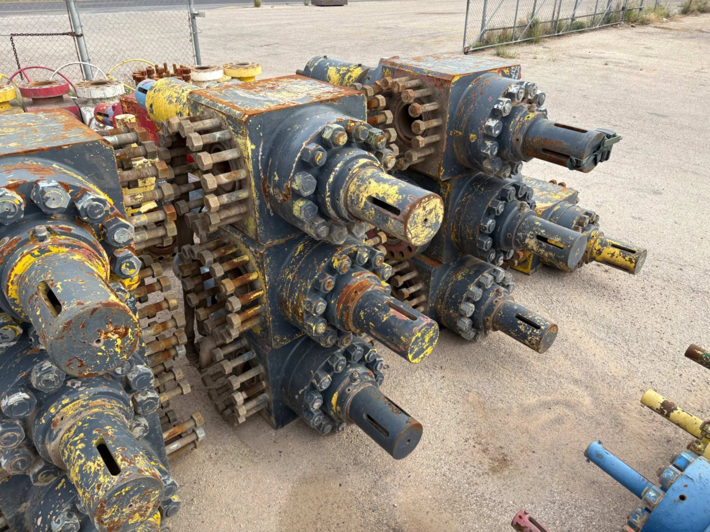 Used (3x$) (3) 7-1/16” 15K hydraulic frac valves
