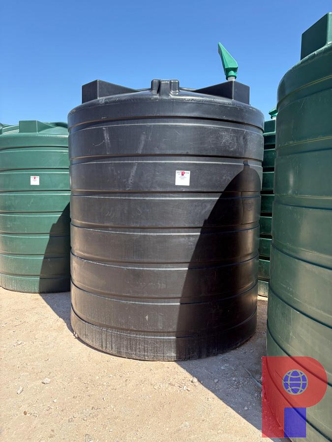 Used ENDURAPLAS 2,500 GALLON PLASTIC WATER TANK