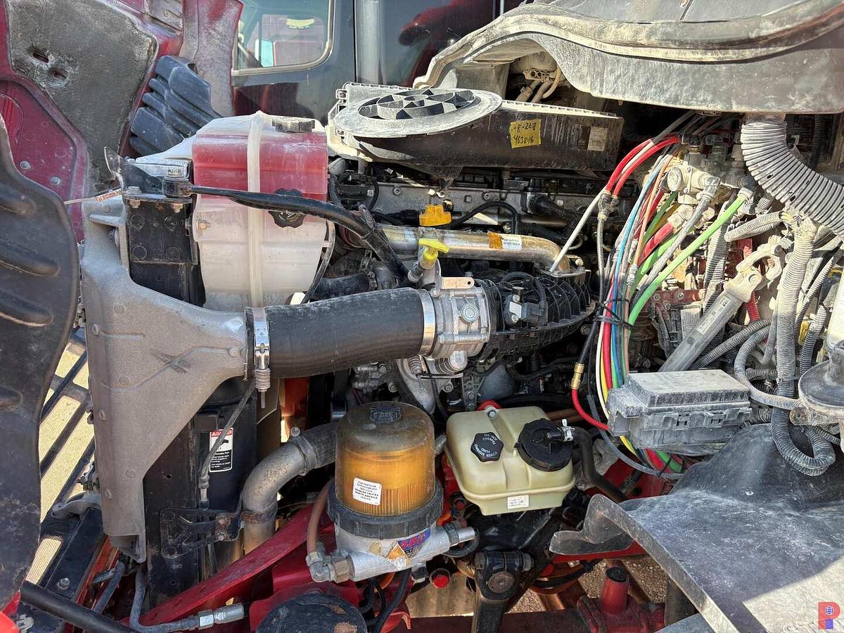 Used 2014 FREIGHTLINER CASCADIA T/A SLEEPER HAUL TRUCK
