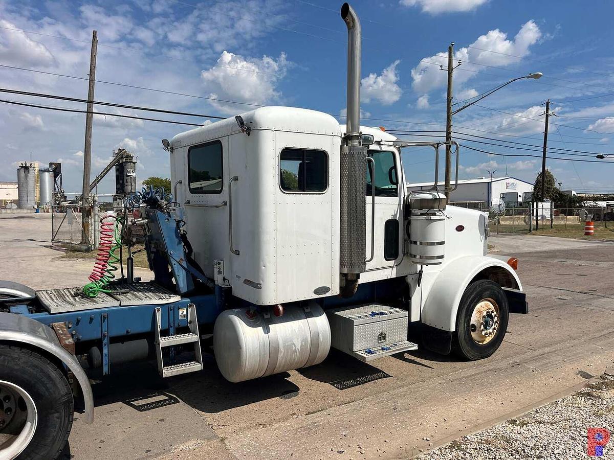 Used 2007 PETERBILT 378 T/A 36” SLEEPER TRUCK