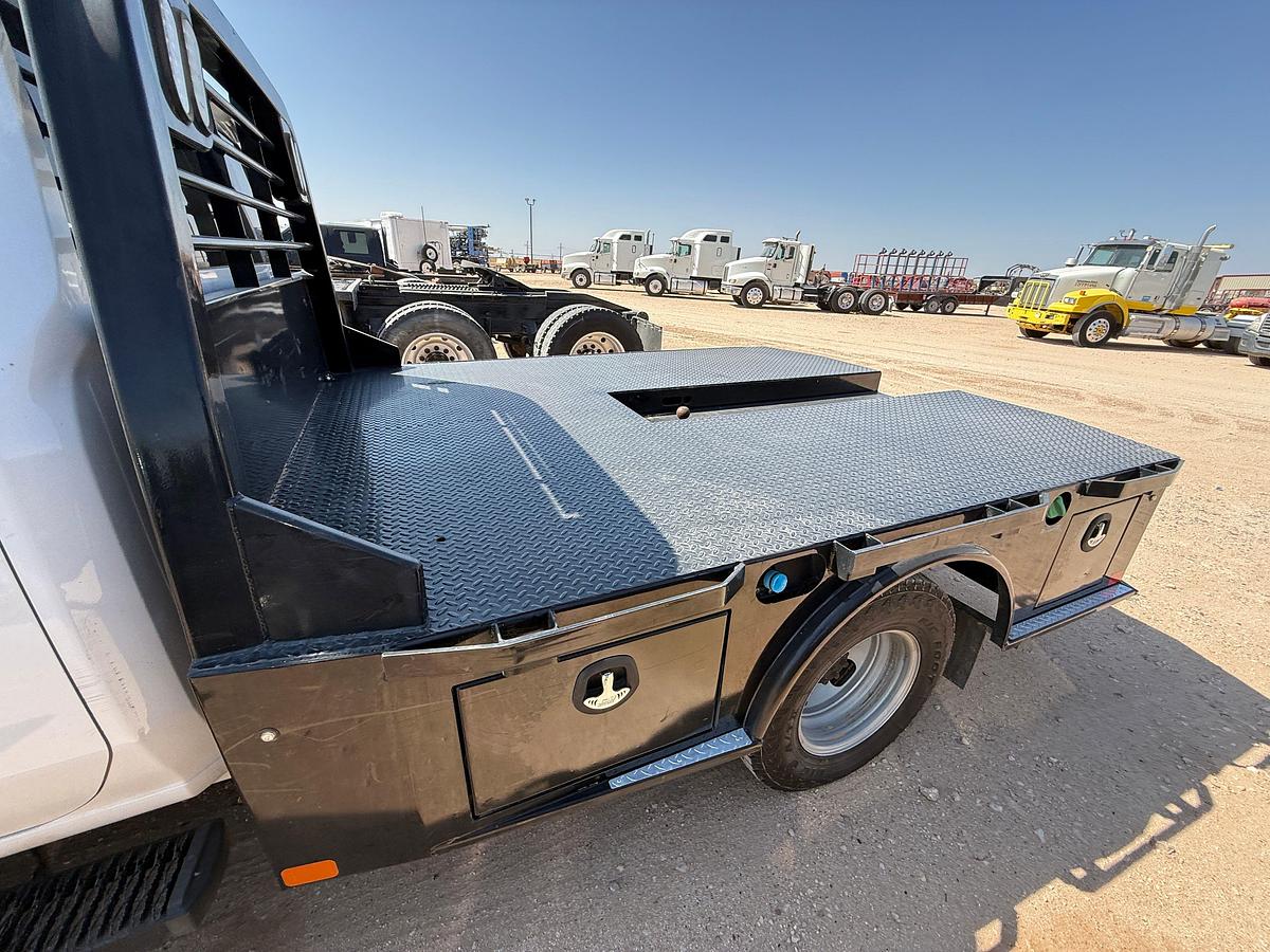 Used 2020 CHEVROLET SILVERADO 3500HD CREW CAB FLATBED TRUCK, 4X4
