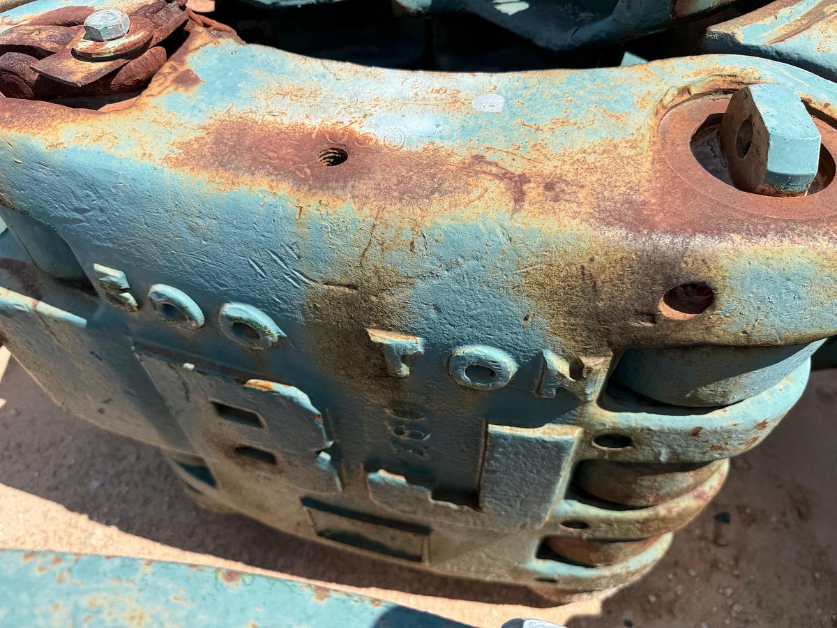 Used LOT W/ (3) BJ 500-TON SLIP TYPE SPIDER CASING ELEVATORS
