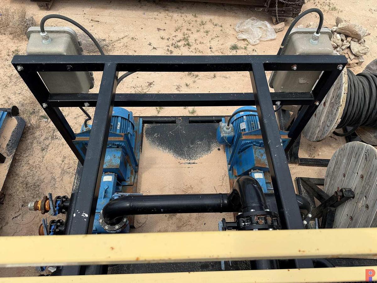 Used 27’L X 10’W X 6.5’H 2-COMPARTMENT 260 BBL. MIXING TANK P/B (4) 75 HP ELECTRIC MOTORS