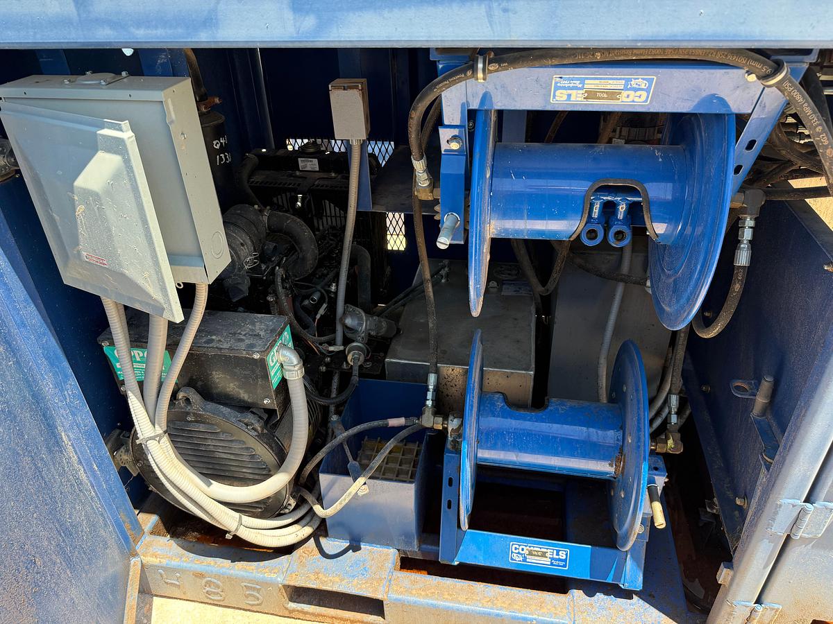 Used SELF CONTAINED 20K WP GREASE INJECTION UNIT COMBO P/B 8.4-KW ISUZU DIESEL GENERATOR