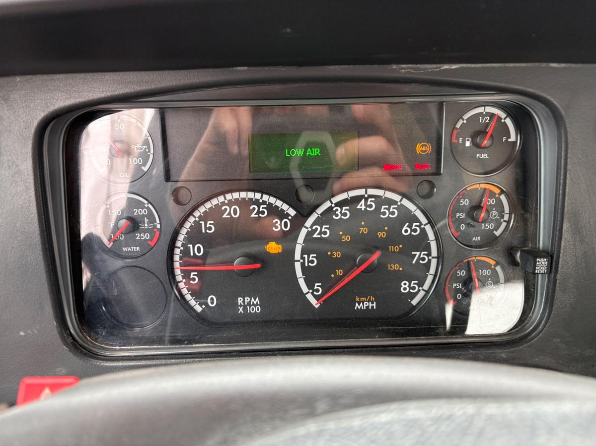 Used 2007 FREIGHTLINER M2112 T/A DAYCAB BOBTAIL VACUUM TRUCK